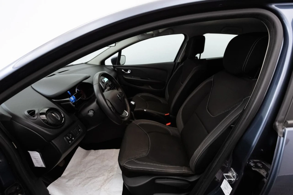 Renault Clio foto 9