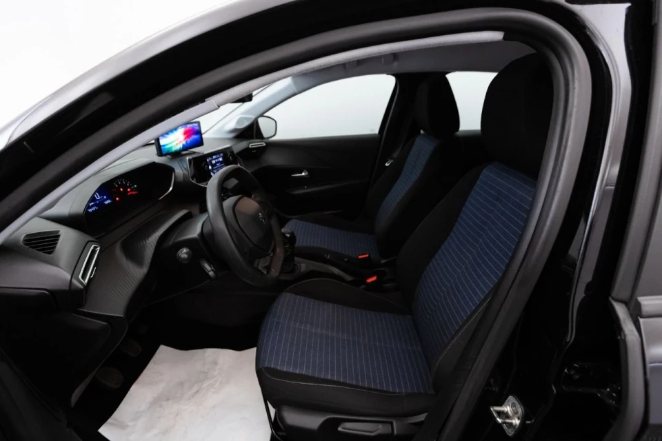 Peugeot 208 foto 9