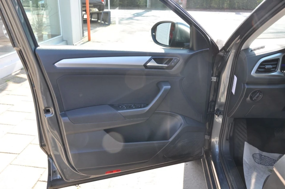 VW T-Roc foto 7