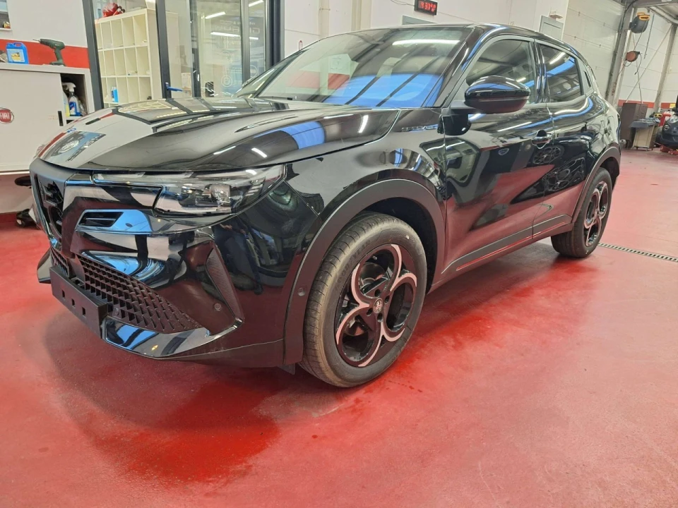 Alfa Romeo Junior Junior 1.2 Hybrid Speciale 145 PK