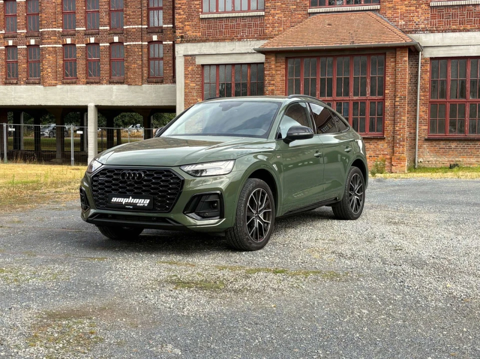 Audi Q5 55 TFSIe quattro  SLine Kameleon in district green