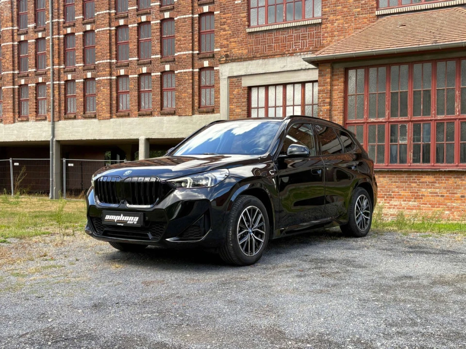 BMW X1 PHEV xDrive25e   Vrijheid. sportiviteit. comfort