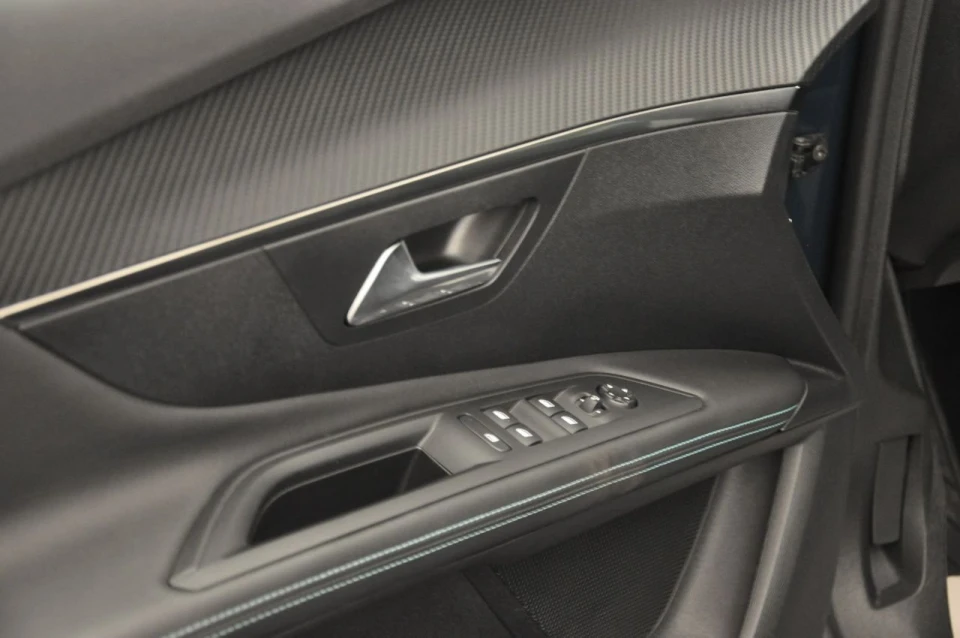 Peugeot 3008 foto 9