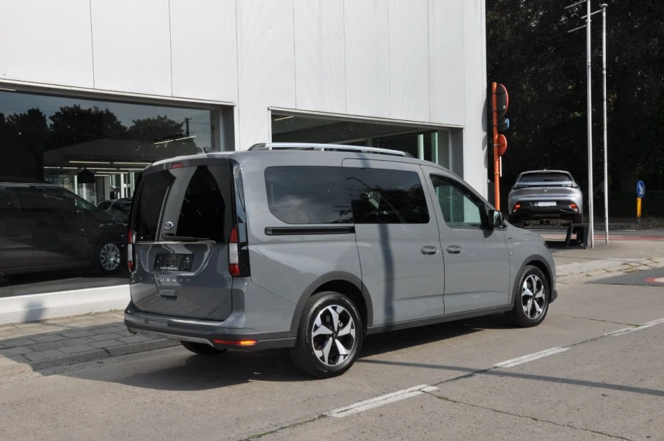 Ford Grand Tourneo foto 3