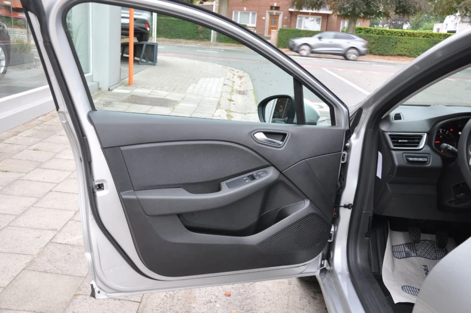 Renault Clio foto 7