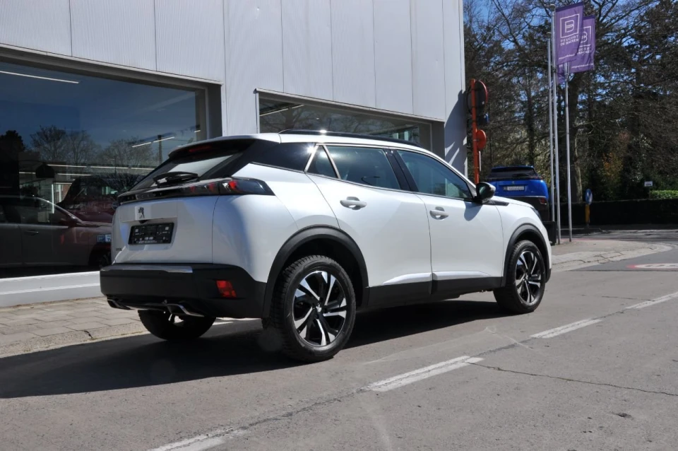 Peugeot 2008 foto 3