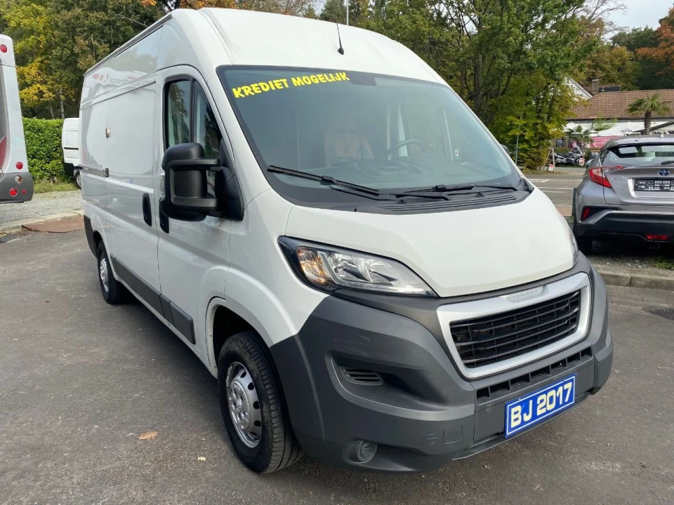 Peugeot Boxer BESTELWAGEN, HALF OMGEBOUWD NAAR CAMPER