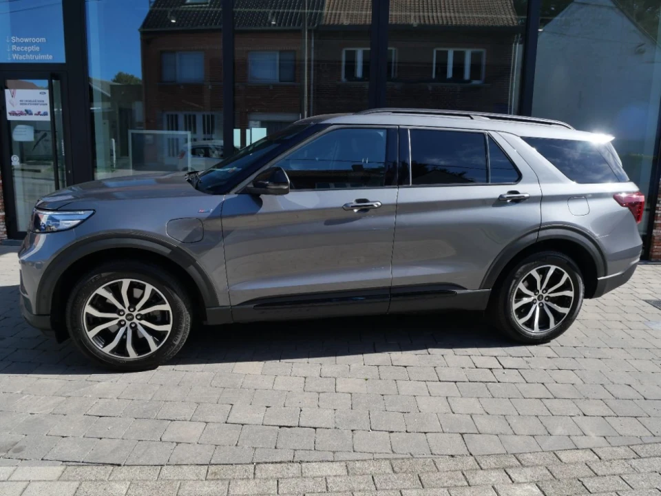Ford Explorer Plug-In-Hybrid
