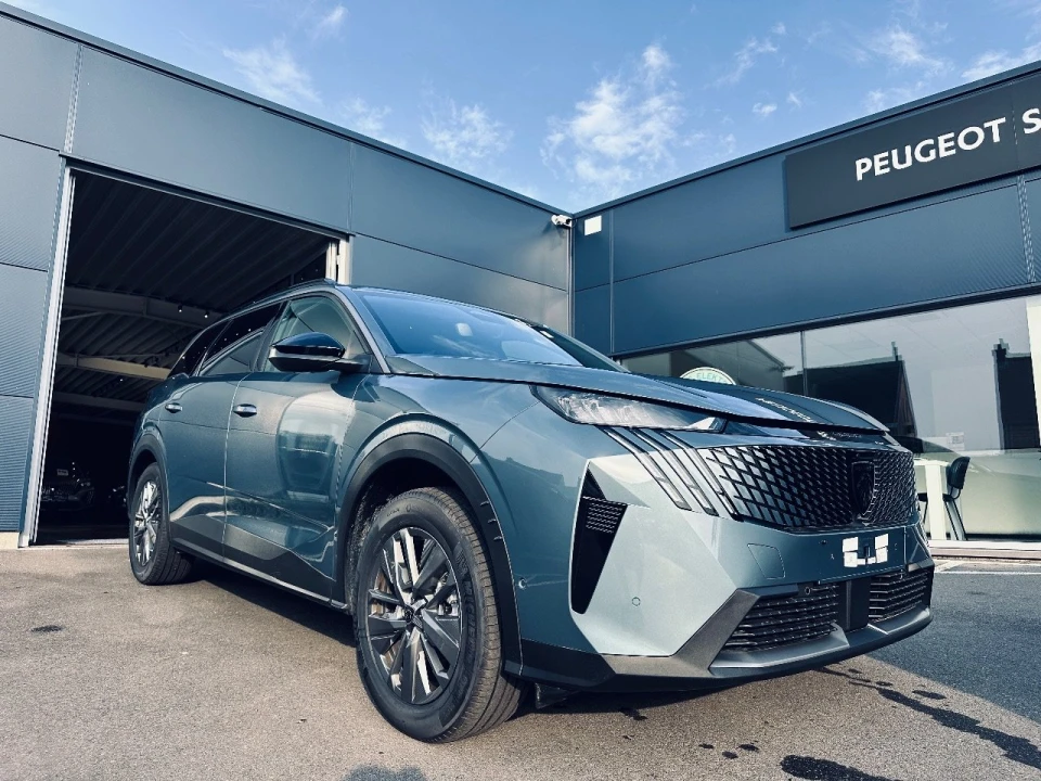 Peugeot 5008 Hybrid 136 Allure (2025), hoofdfoto