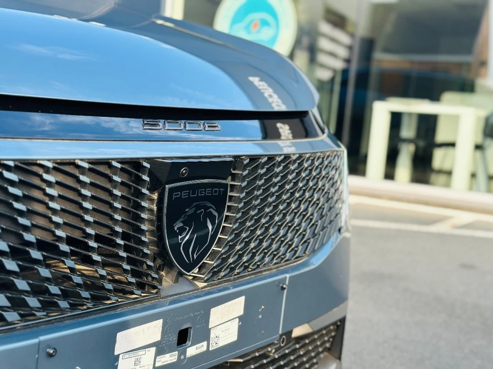 Peugeot 5008 Hybrid 136 Allure, foto 4