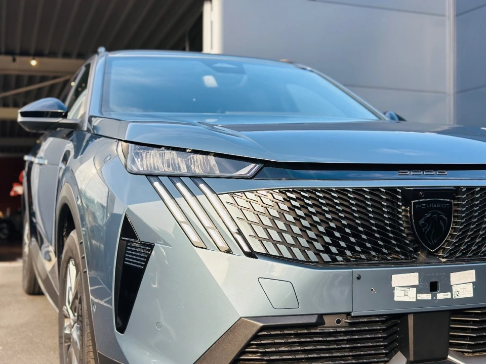 Peugeot 5008 Hybrid 136 Allure, foto 3
