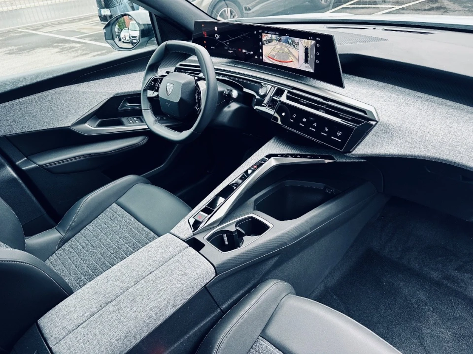 Peugeot 3008 Hybrid 136 Allure, foto 11