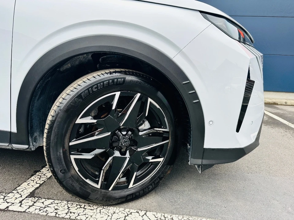Peugeot 3008 Hybrid 136 Allure, foto 4