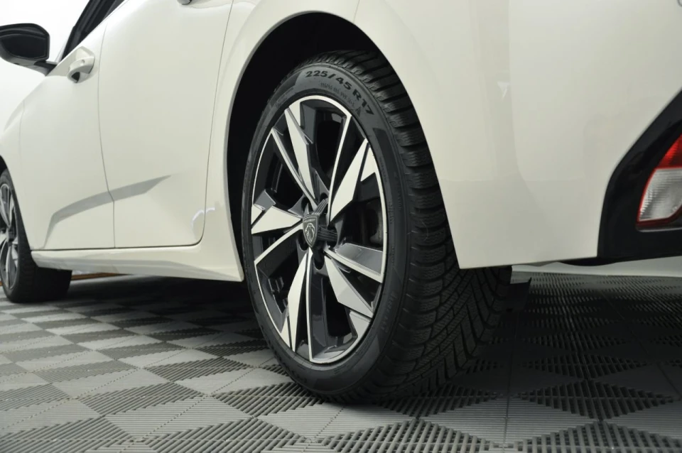 Peugeot 308 foto 8